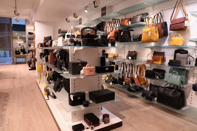 st byg renovering af neye butik i amager centret i koebenhavn 4